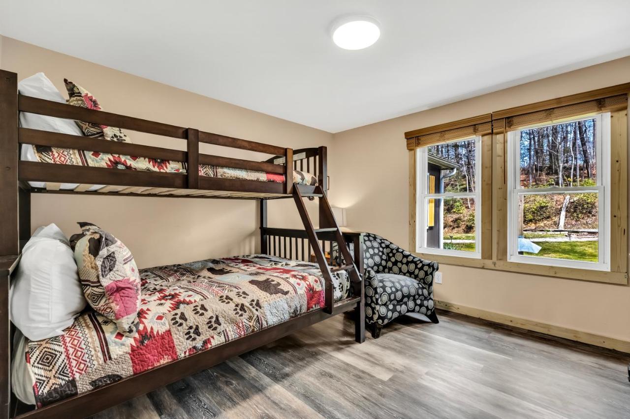 Whispering Winds, Hot Tub, Game Room, Wifi, 1089 Free Tickets Each Paid Day, Dollywood And More Gatlinburg Extérieur photo