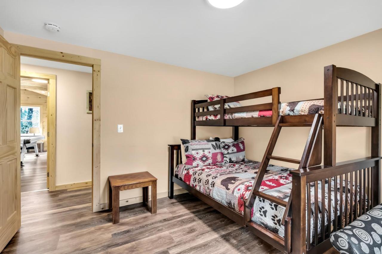 Whispering Winds, Hot Tub, Game Room, Wifi, 1089 Free Tickets Each Paid Day, Dollywood And More Gatlinburg Extérieur photo