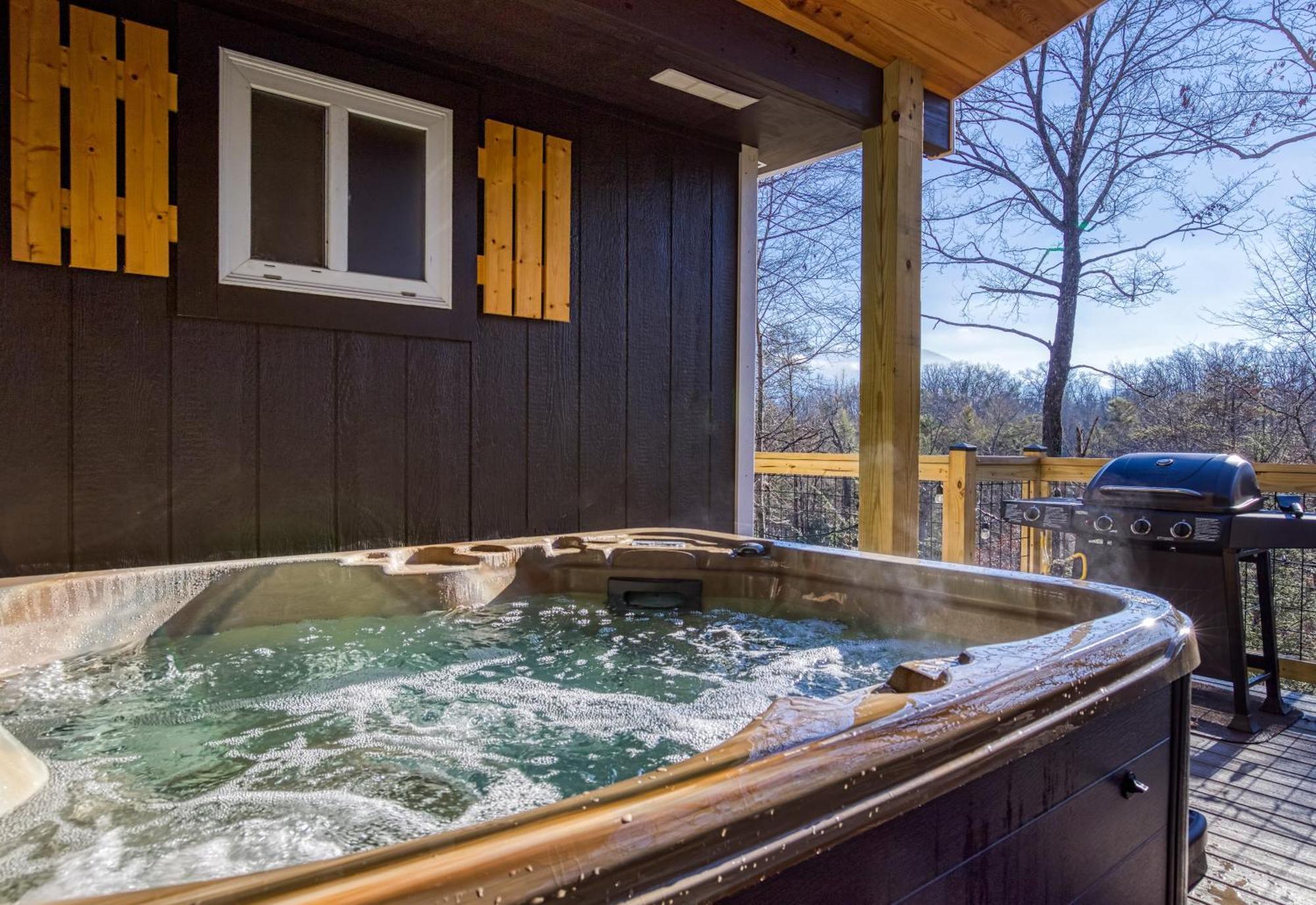 Whispering Winds, Hot Tub, Game Room, Wifi, 1089 Free Tickets Each Paid Day, Dollywood And More Gatlinburg Extérieur photo
