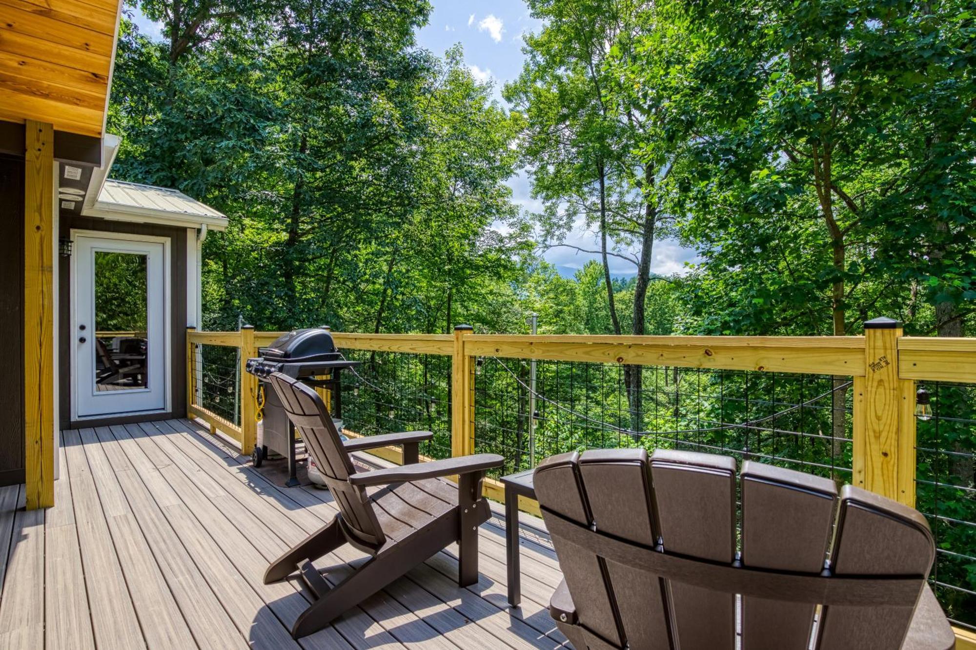 Whispering Winds, Hot Tub, Game Room, Wifi, 1089 Free Tickets Each Paid Day, Dollywood And More Gatlinburg Extérieur photo